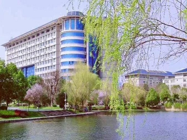 武汉工商学院欢迎你