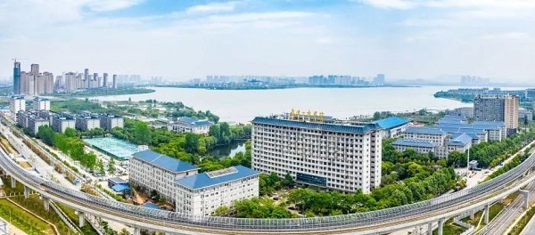 武汉工商学院