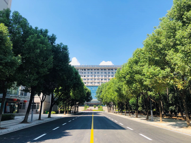 武汉工商学院自考本科助学班