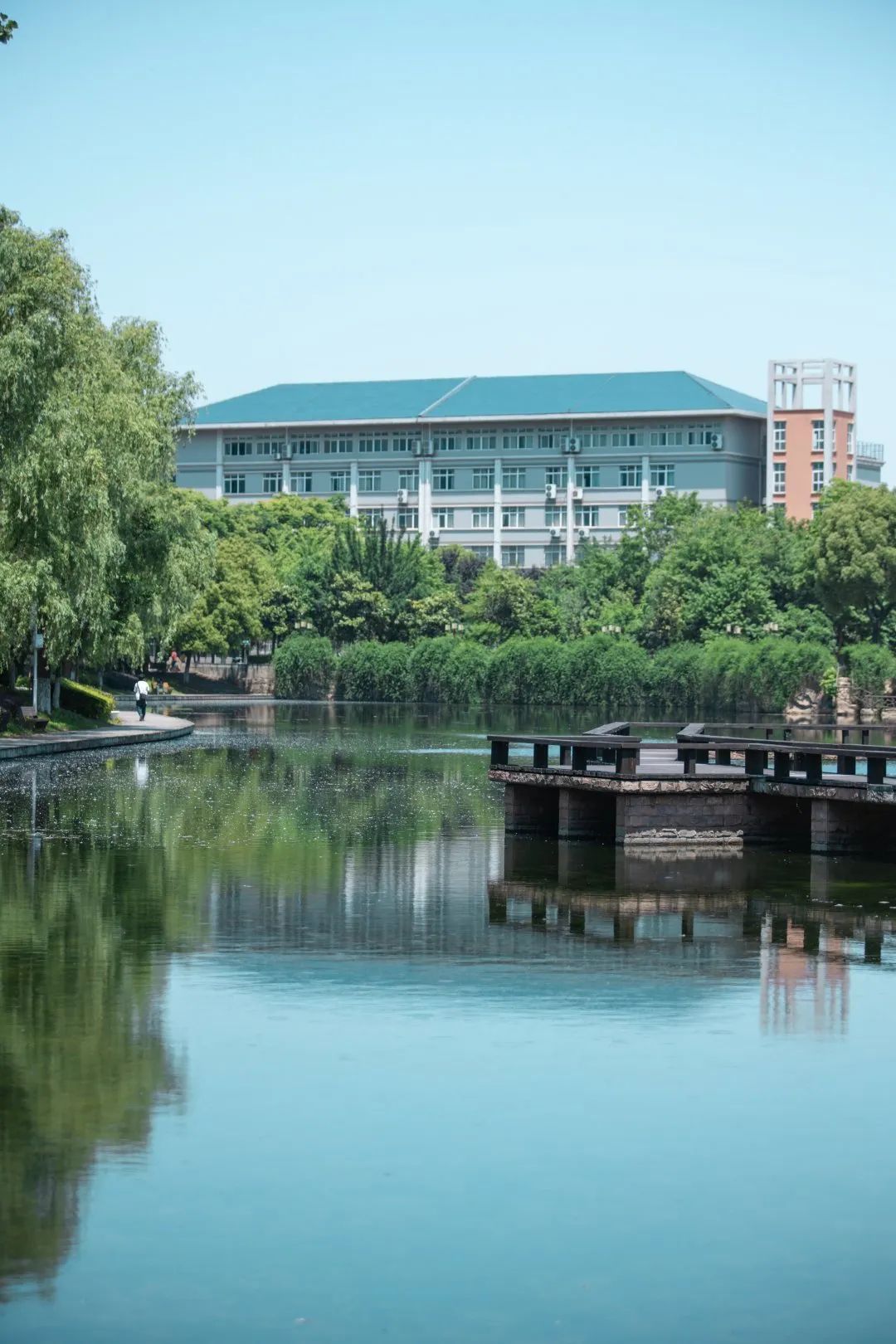 武汉工商学院自考本科助学班