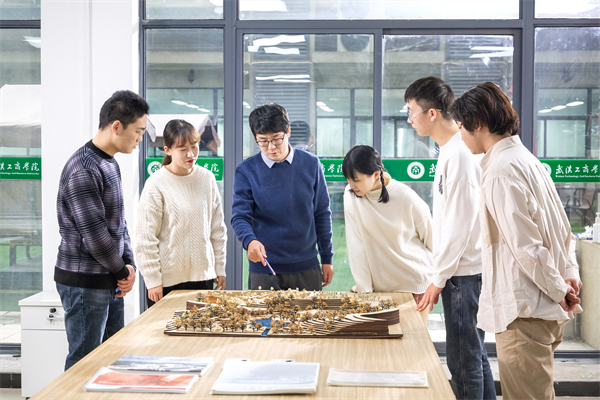 武汉工商学院全日制自考本科助学班 武汉工商学院全日制自考本科助学班